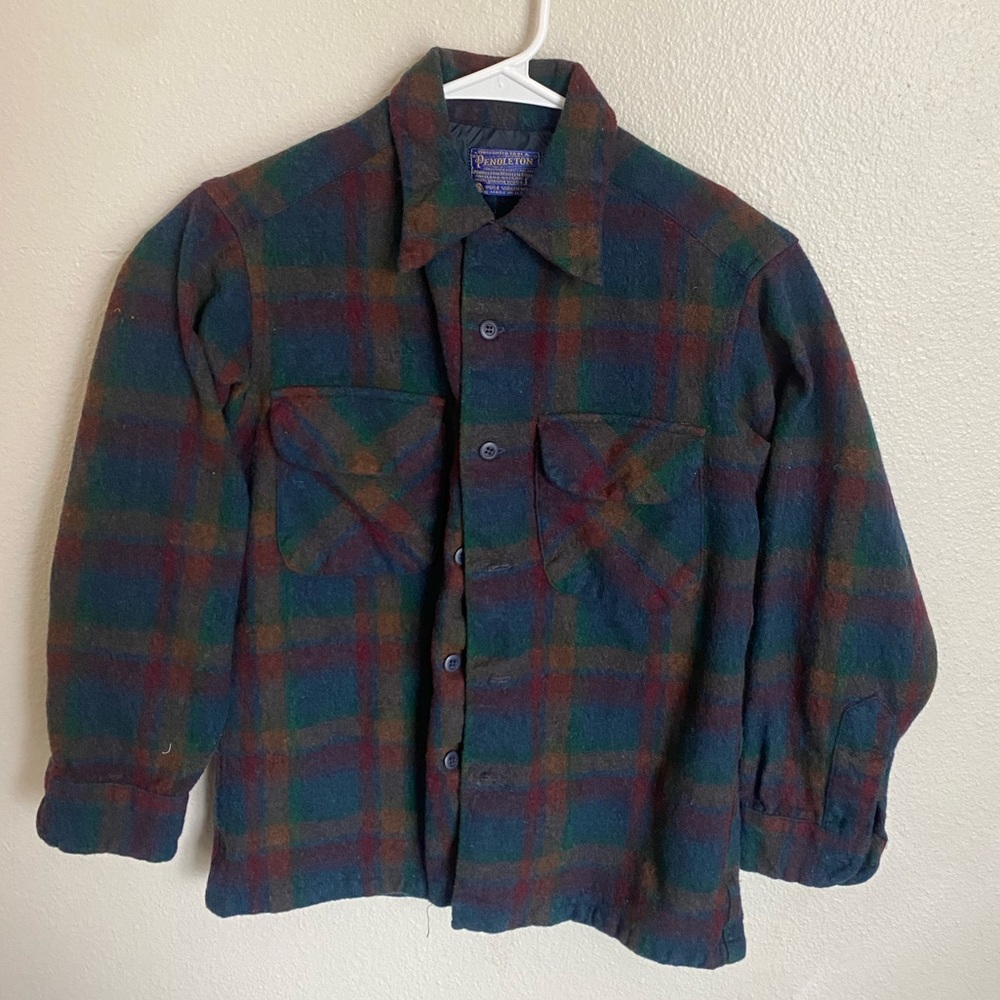 Women’s Pendleton 100% Wool Button-up